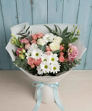 Букет цветов из:  Розы, Лизиантусы и Хризантемы в Шаталово