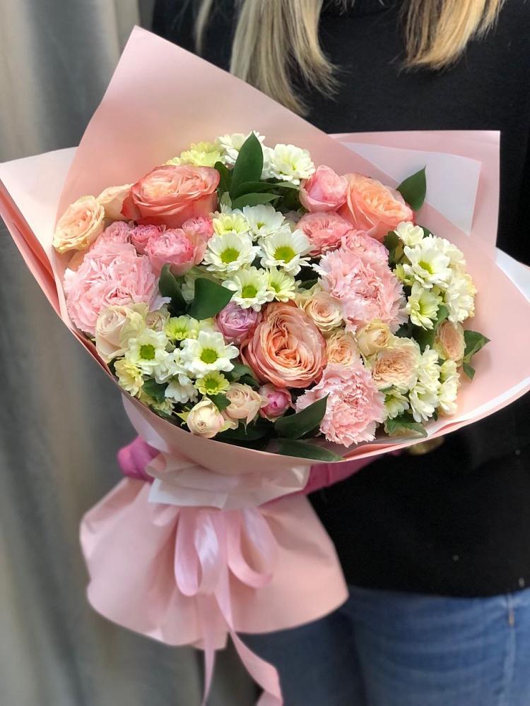 Букет цветов из: Гвоздики, Розы и Хризантемы в Шаталово