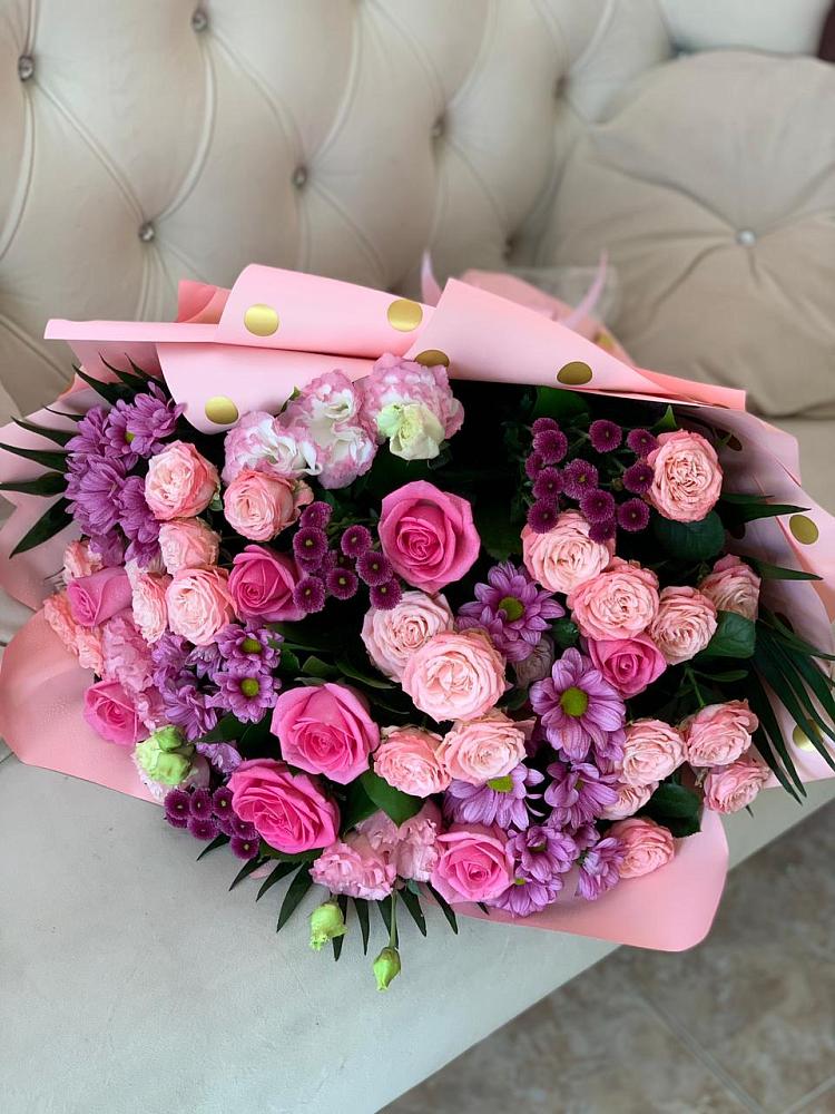 Букет цветов из: Хризантемы, Розы и Лизиантусы в Шаталово