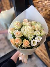 Букет цветов из:  Розы и Лизиантусы #REPLACE_PRED# Шаталово