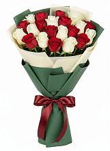 Букет Микс из красных и белых роз #REPLACE_PRED# Шаталово