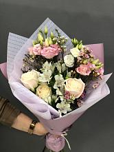 Букет цветов из:  Альстромерии, Розы и Лизиантусы #REPLACE_PRED# Шаталово