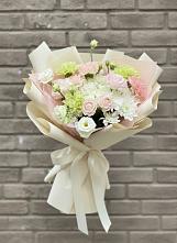 Букет цветов из:  Гвоздики, Розы, Лизиантусы и Хризантемы в Шаталово