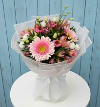 Букет цветов из:  Герберы, Альстромерии и Лизиантусы #REPLACE_PRED# Шаталово