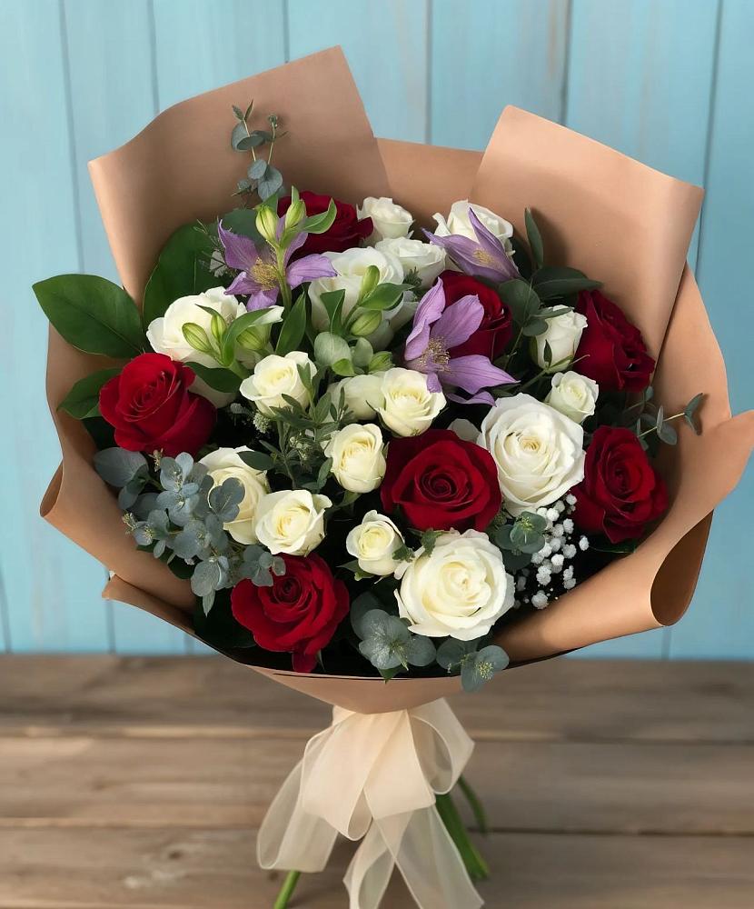Букет цветов из: Розы и Альстромерии в Шаталово