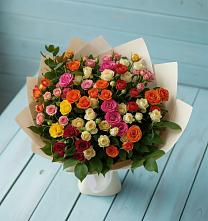 Букет Микс из разноцветных кустовых роз в Шаталово